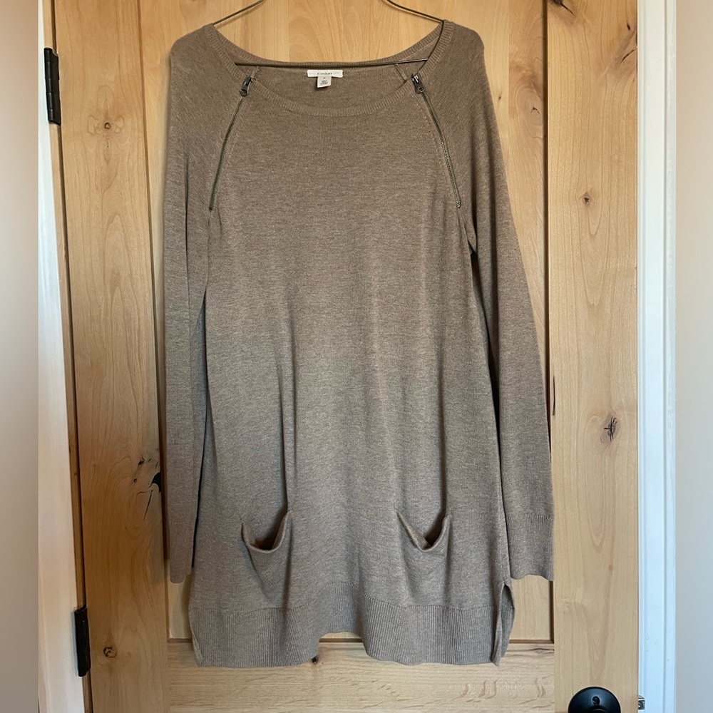 Caslon Long Sweater Tunic w/ Zipper Detail – Taupe (Size M)